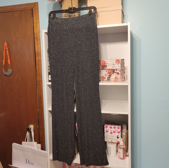 Black Sparkly 2-Piece from H&M. Size Medium. Stretchy, Lightweight, Worn Once. - Picture 9 of 9